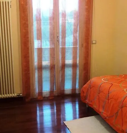 Ely's * Sarzana